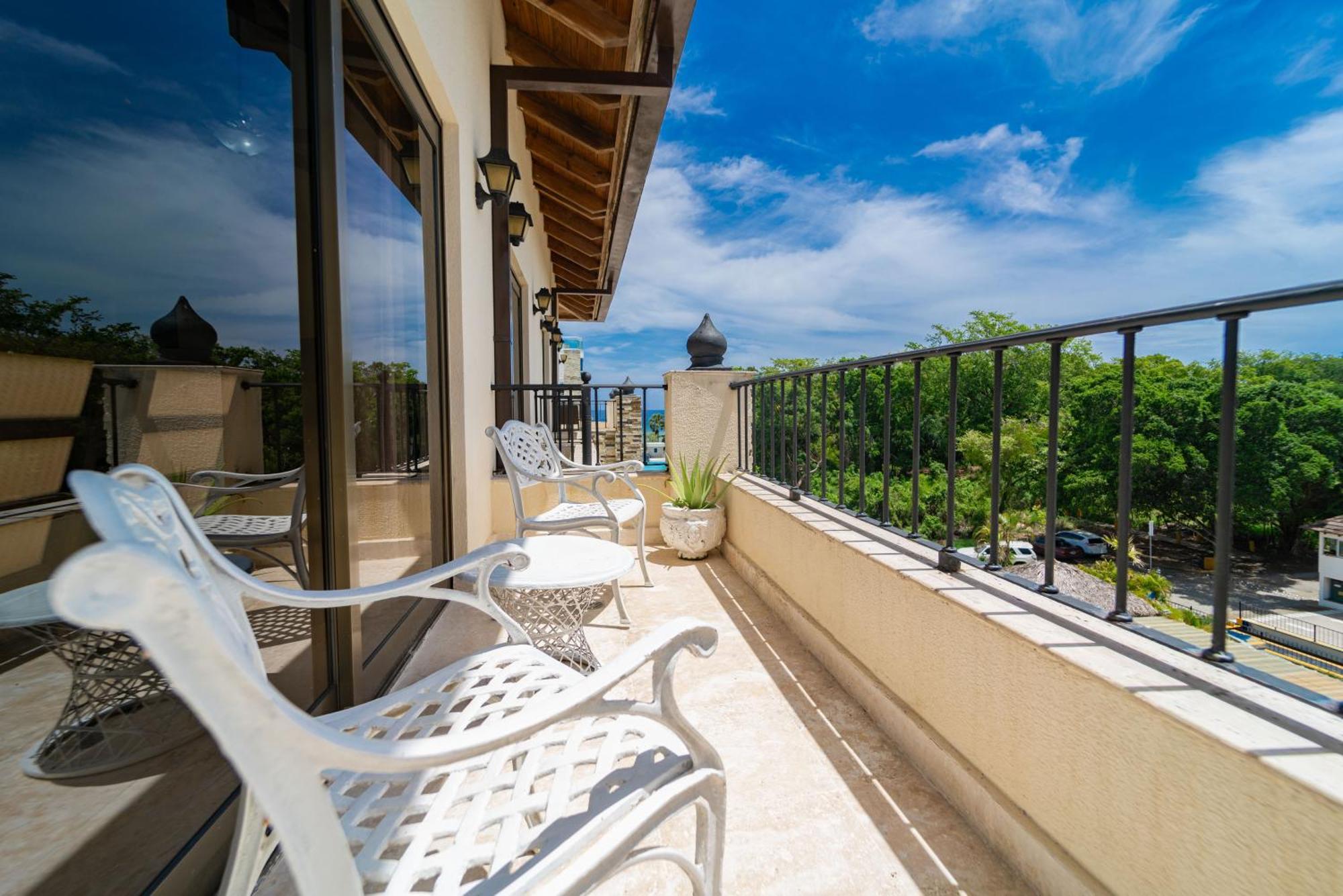 Suites At Grand Laguna Beach By Calisto Stays Sosúa Cameră foto